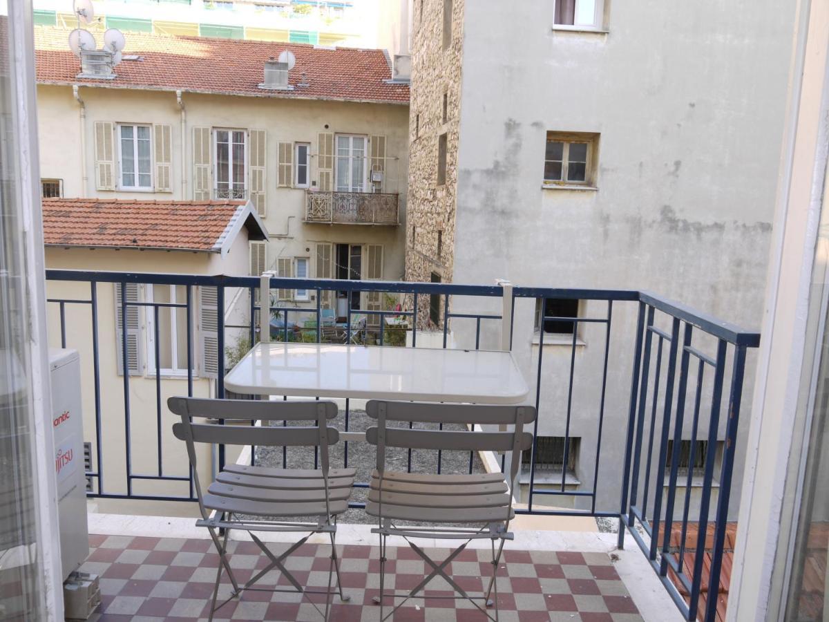 Beach - A Modern Studio Flat In Central Νίκαια Εξωτερικό φωτογραφία