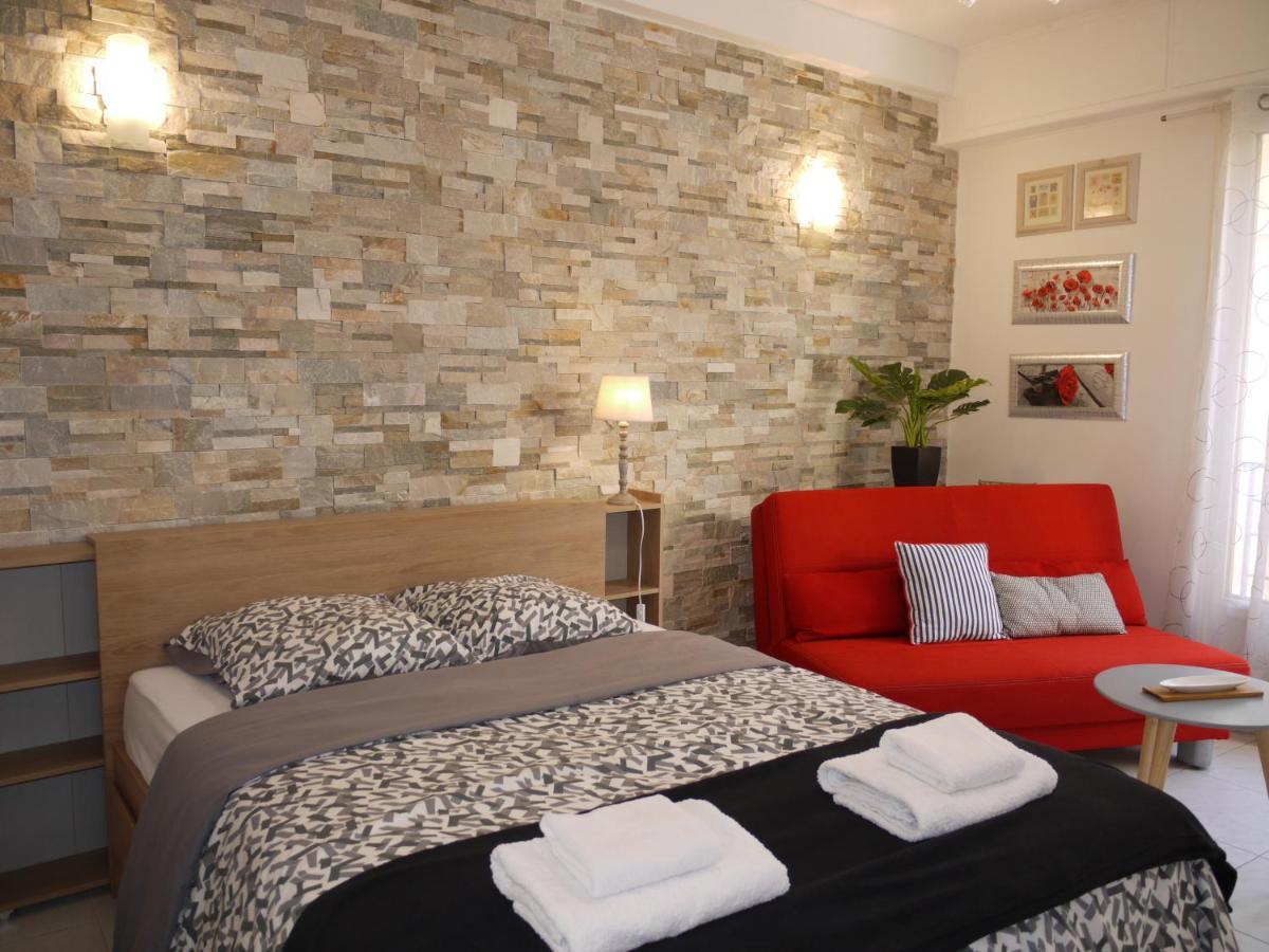Beach - A Modern Studio Flat In Central Νίκαια Εξωτερικό φωτογραφία